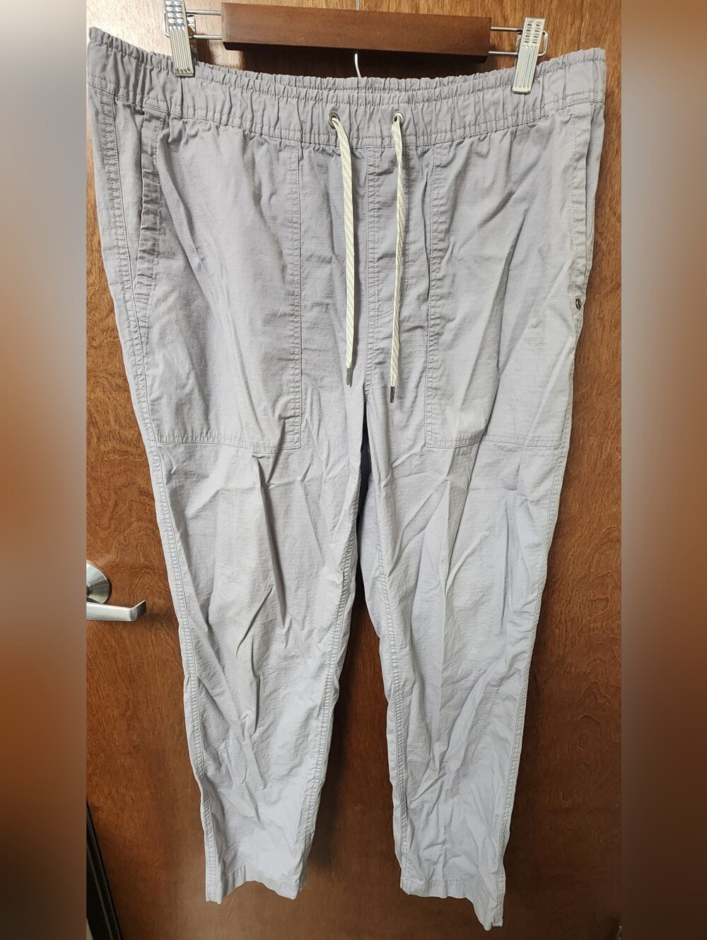 Vuori Light Gray Drawcord Joggers